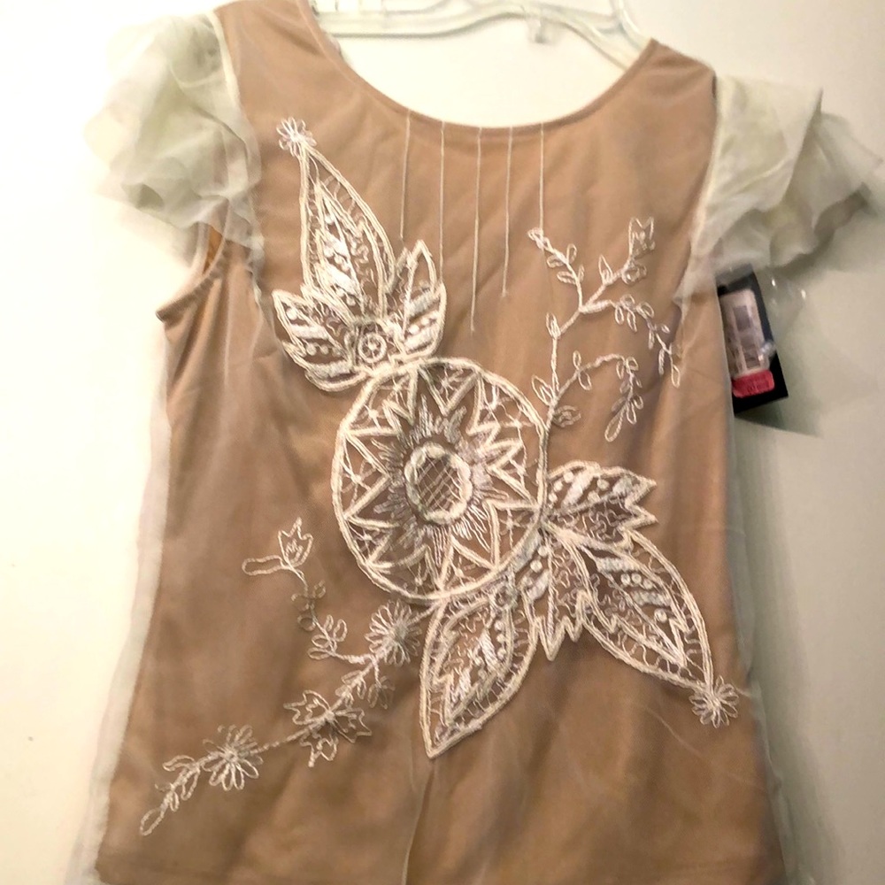 Bcbg cream top w ruffle cap sleeve and built in nude underpinning